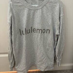 lululemon perfectly oversized crew graphic sz 4